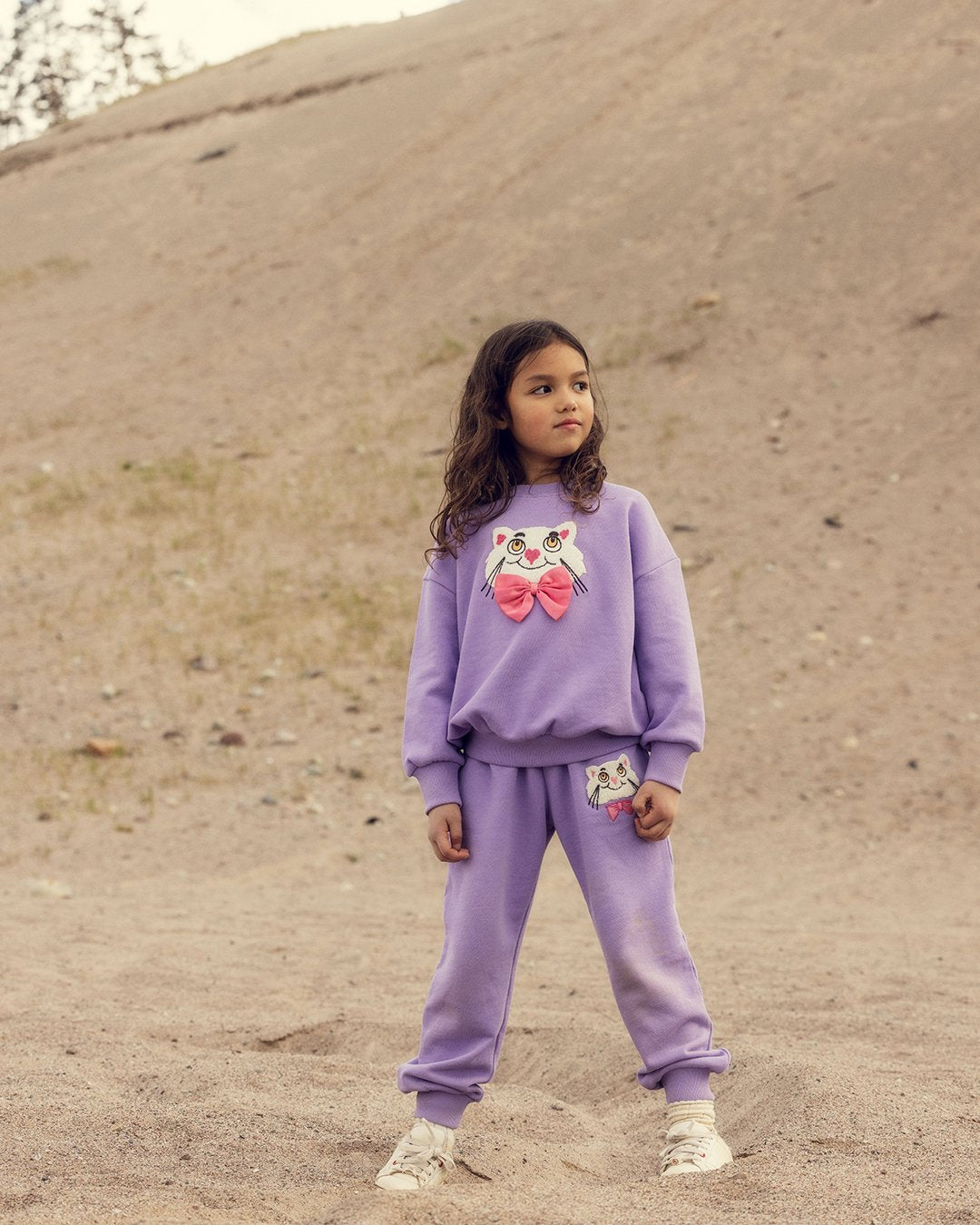 *PRE-ORDER* MINI RODINI Cat with bowtie chenille joggingbroek - Lila