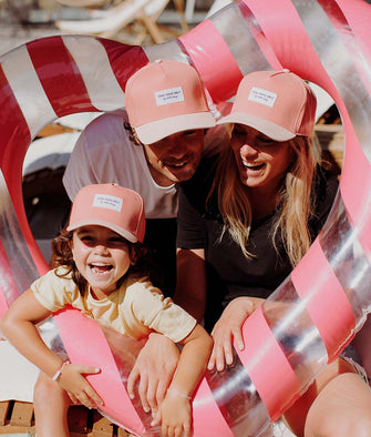Hello Hossy Baseball Pet - Mini Framboise (Mom) | Dream out Loud